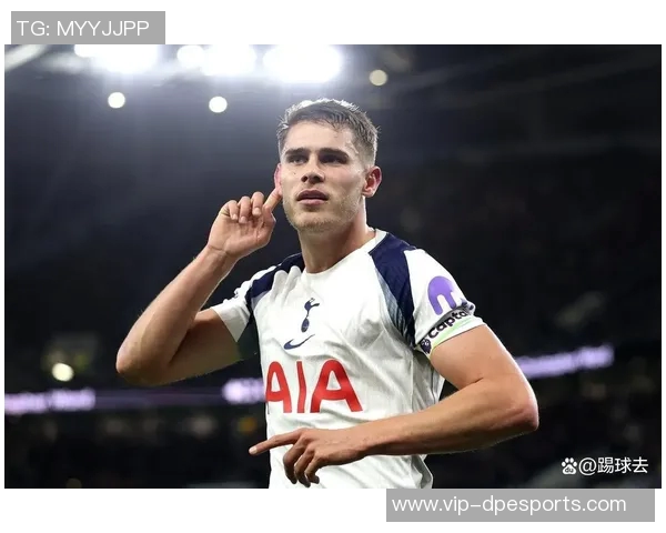 热刺希望续约范德芬但球员对现状不满弗兰克难以掌控局面