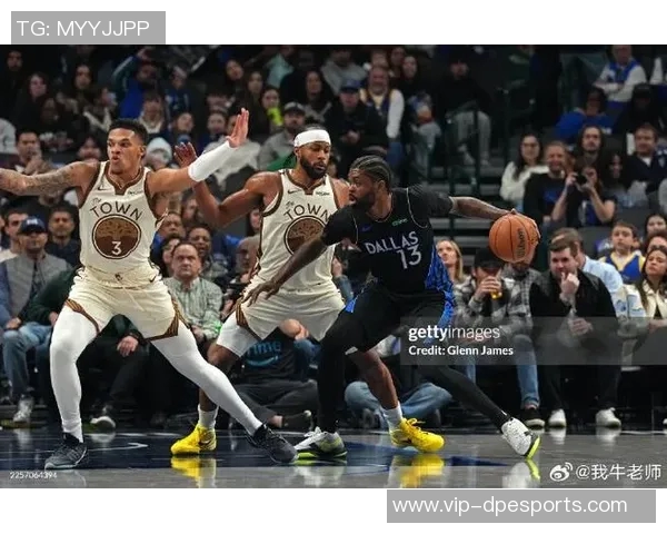 马绍尔半场表现惊艳15投9中砍下23分6板3助助力球队争胜 马绍尔半场表现惊艳15投9中砍下23分6板3助助力球队争胜